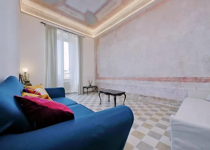 Apartamento Bright Flat With Wonderful Views In The Centre