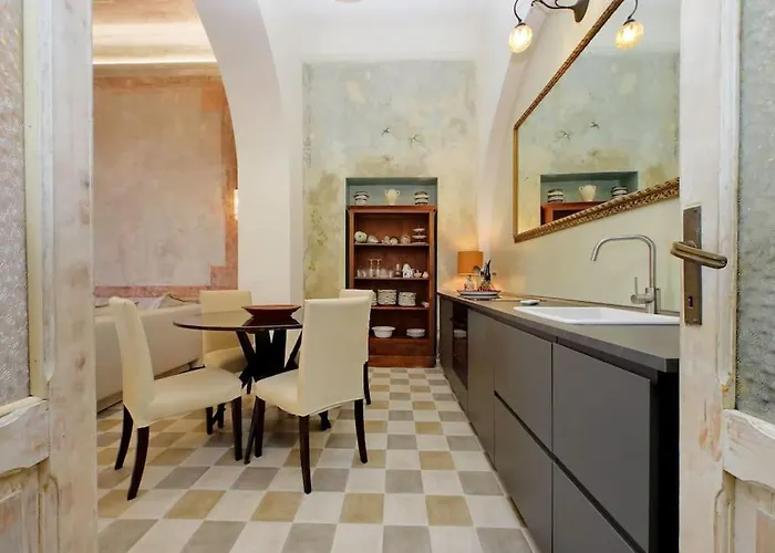 Bright Flat With Wonderful Views In The Centre Roma