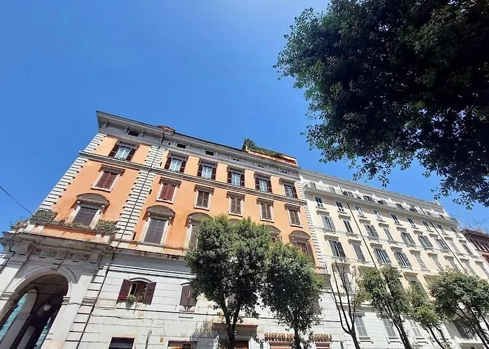 Bright Flat With Wonderful Views In The Centre *