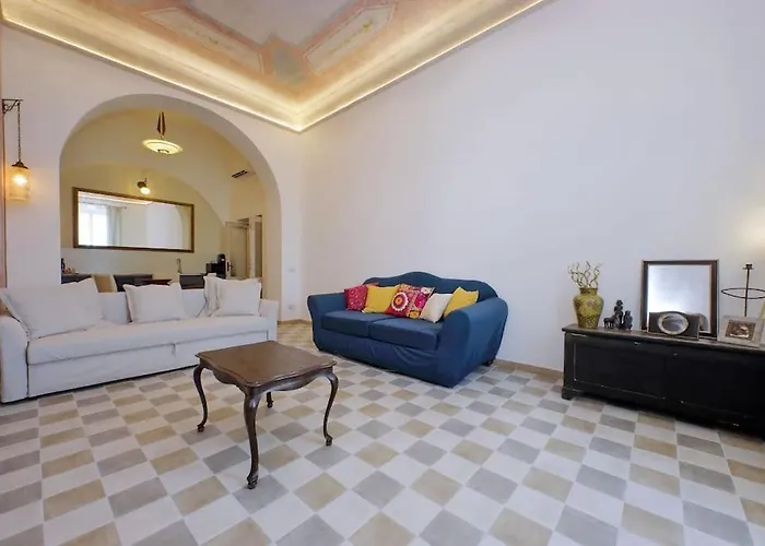 Bright Flat With Wonderful Views In The Centre Apartamento Roma